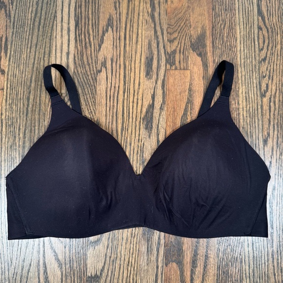 Wacoal Black Comfort First Wire Free T-Shirt Bra size 38C - Picture 1 of 5